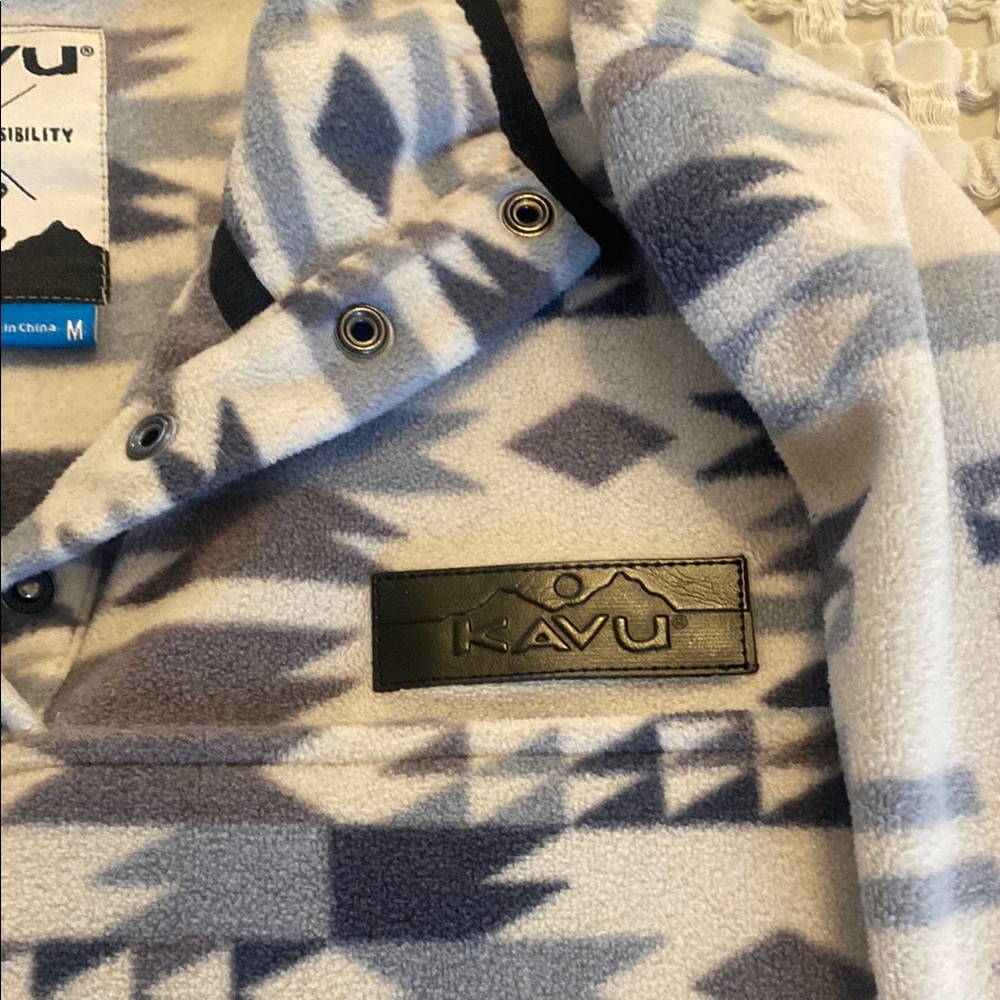 KAVU fleece Geometric Pattern Pullover - Picture 3 of 10